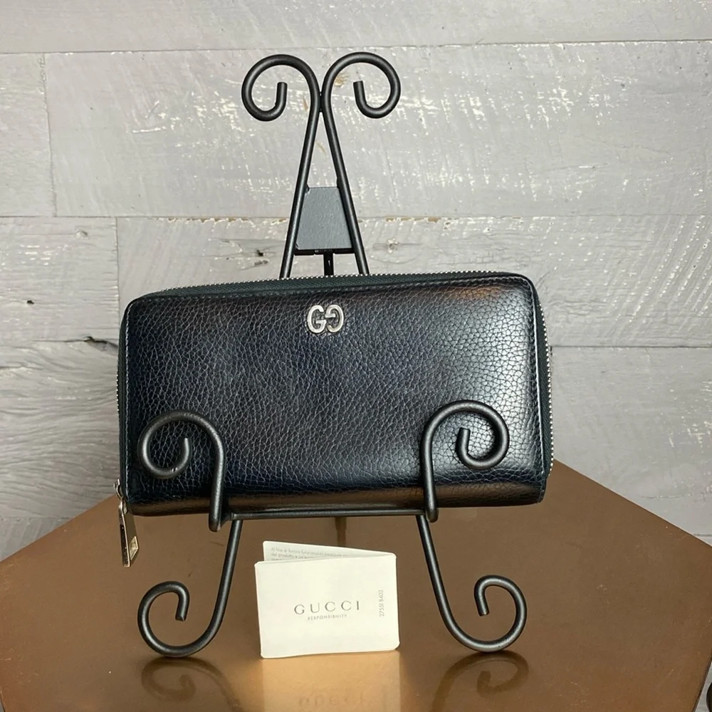 Authentic Gucci long zippy wallet